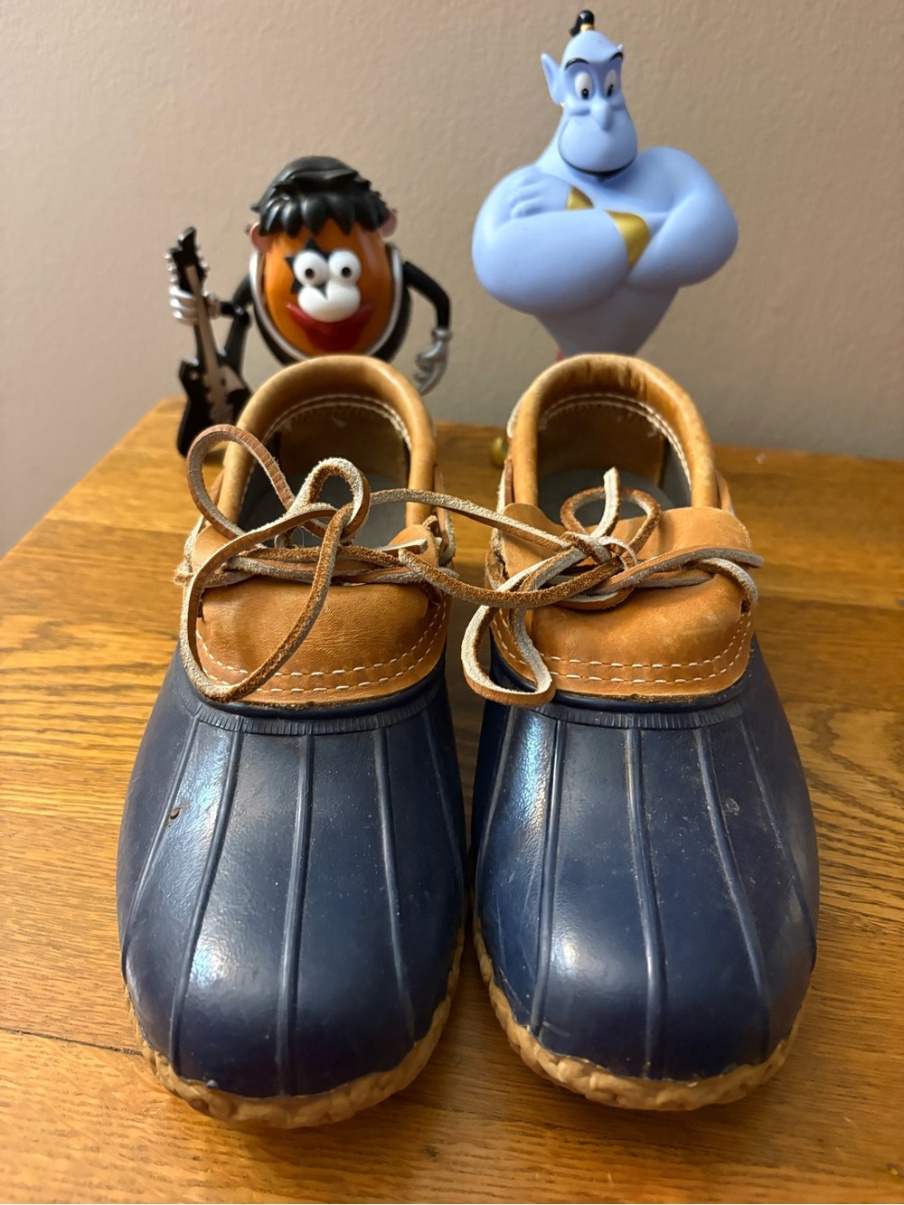 Women’s size 8 vintage L.L. Bean duck shoes.